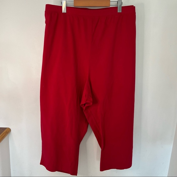 NEW Catherines Suprema Collection Red Capris Plus Size 6X - Picture 2 of 8